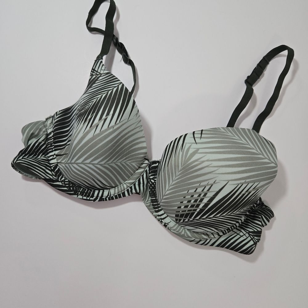 Kindly printed sports bra